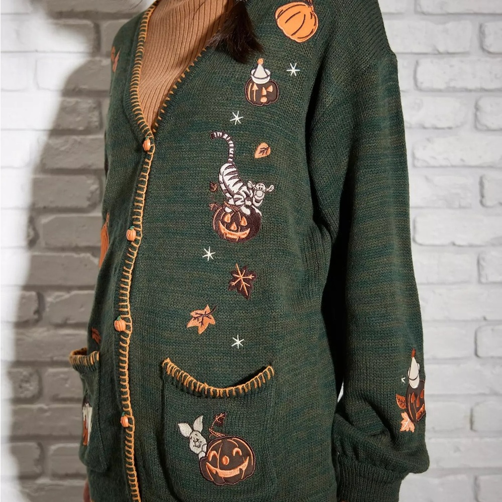 Disney Winnie The Pooh Halloween Cardigan Hot Topic‎ - Picture 5 of 5
